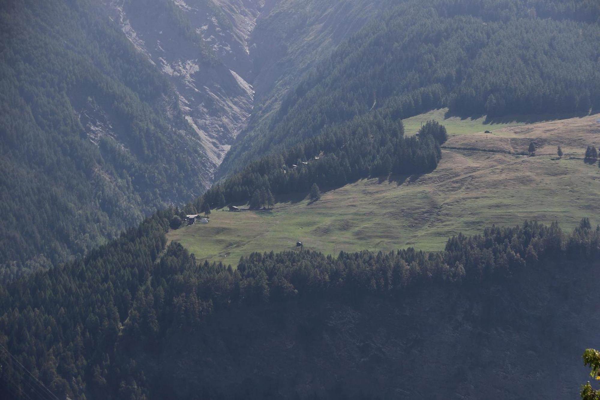 Retreat Solohike Lägenhet Mörel Exteriör bild