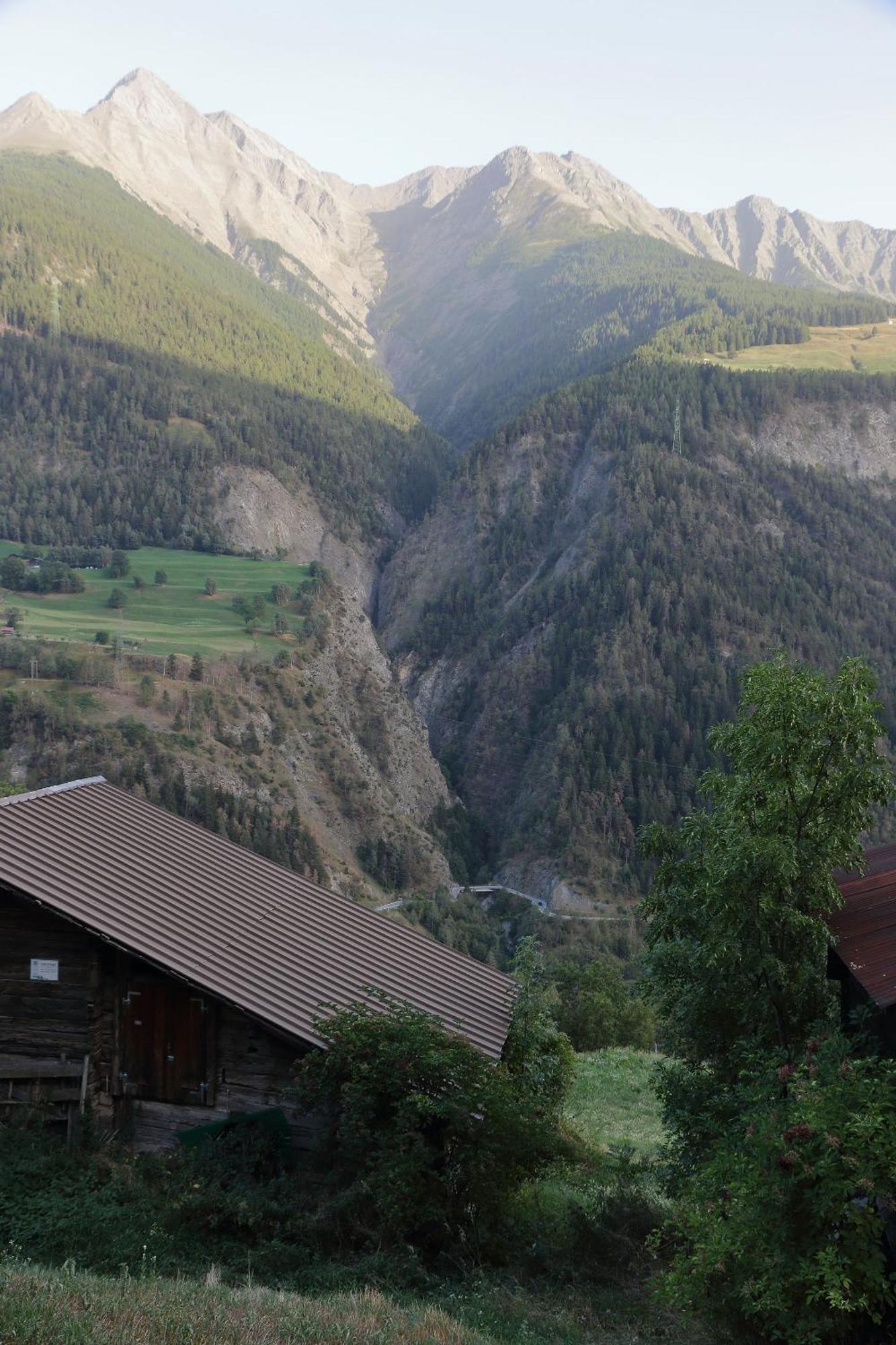 Retreat Solohike Lägenhet Mörel Exteriör bild