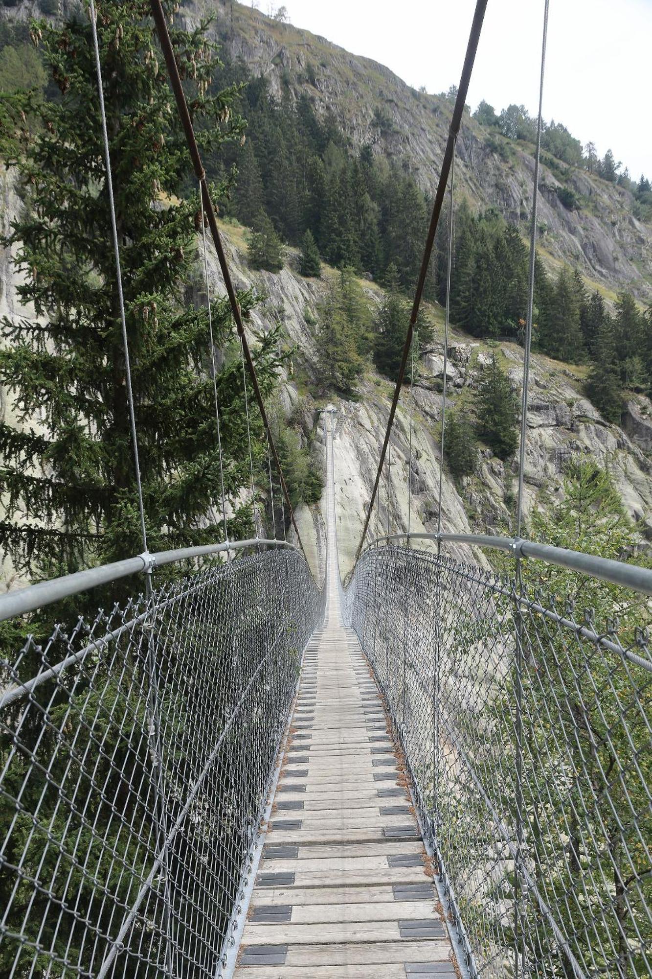 Retreat Solohike Lägenhet Mörel Exteriör bild